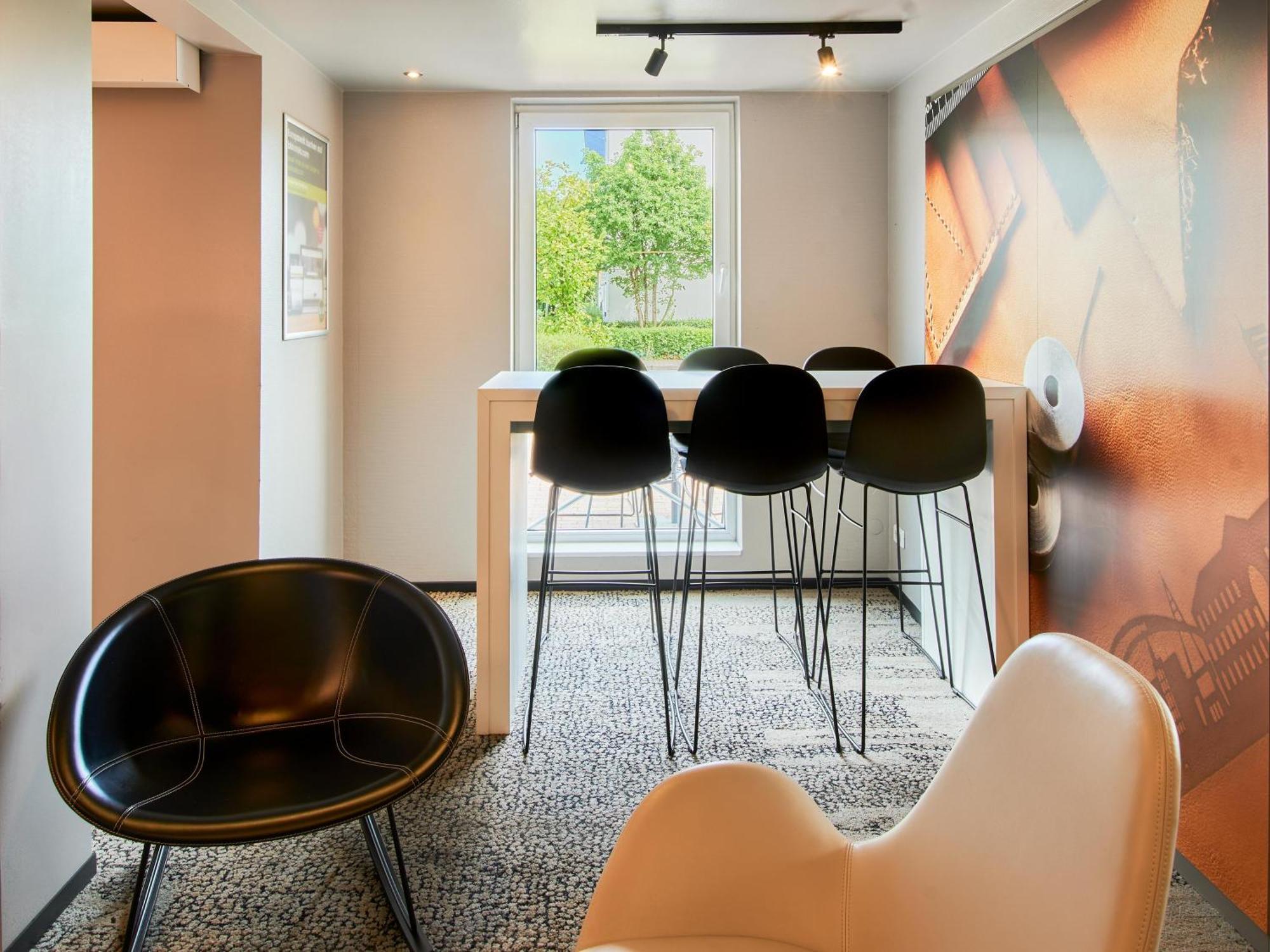 B&B Hotel Offenbach-Sued Exteriör bild