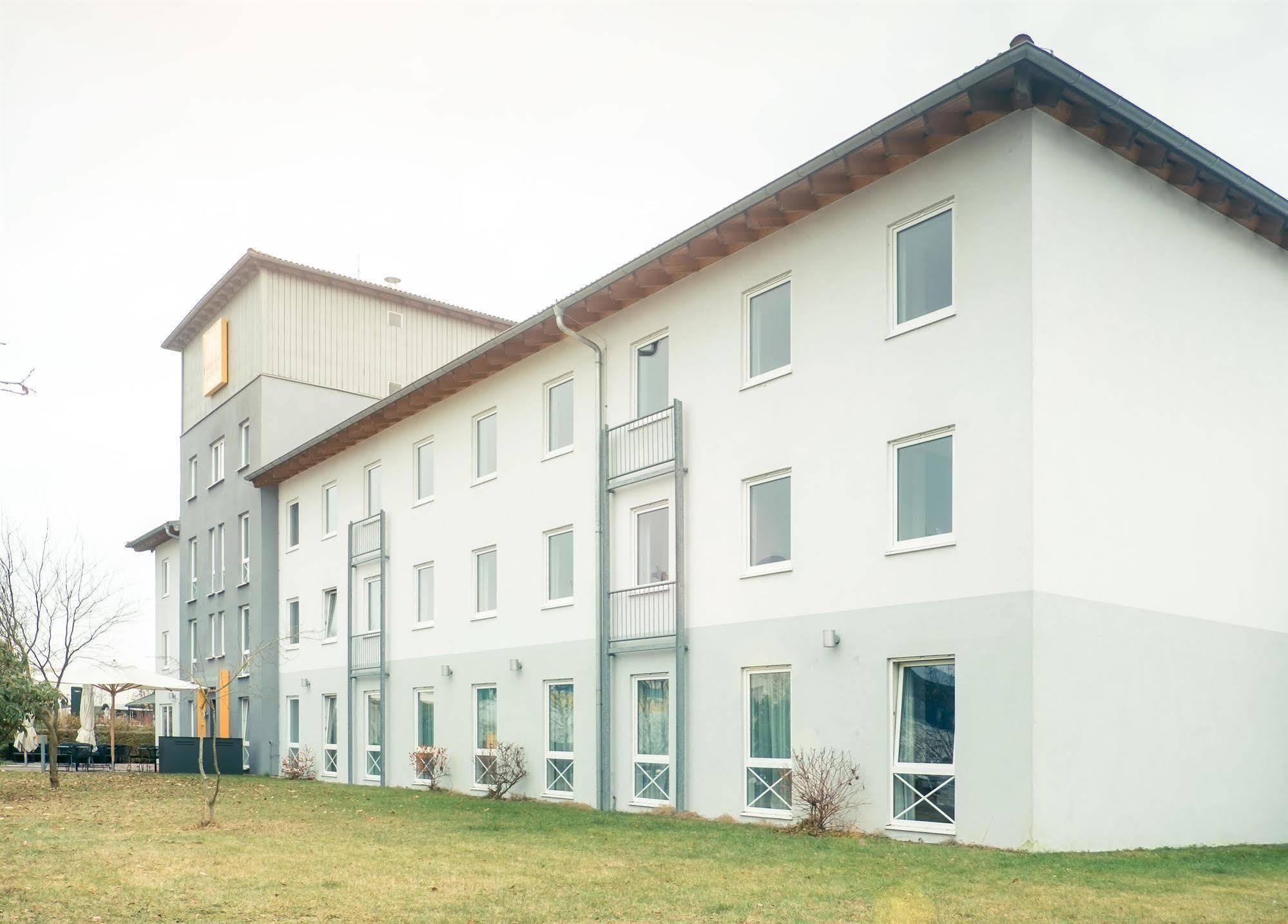 B&B Hotel Offenbach-Sued Exteriör bild